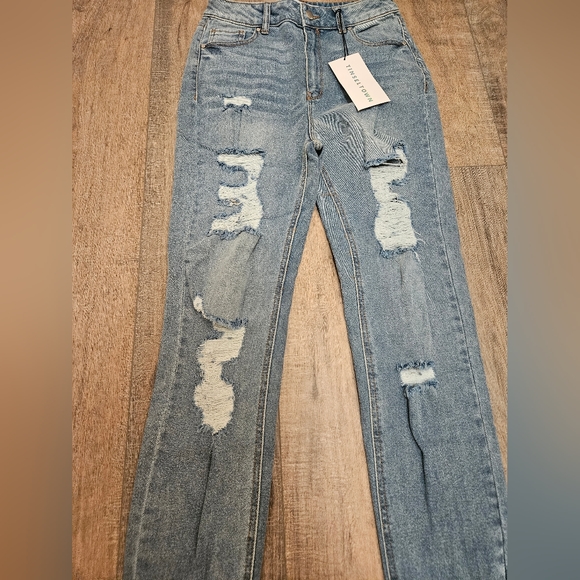 High rise mom jeans - Picture 2 of 8